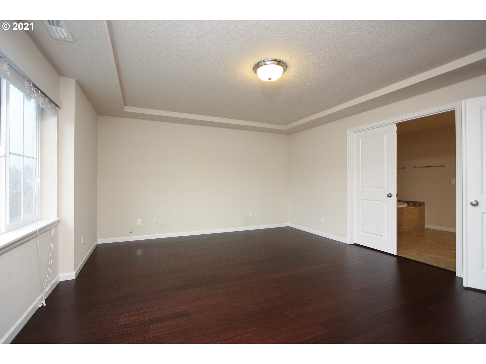 8615 Southwest Schmidt Loop Tigard, OR 97224 - Photo 8 of 22 Gallery Image 8