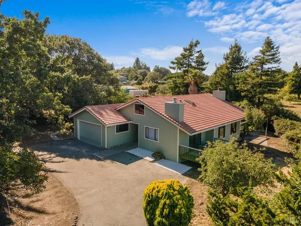 $1,279,000 | 4800 Paulsen Lane, Sebastopol, CA 95472