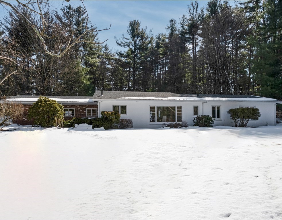28 Commerford Road Concord, MA 01742 - Photo 9 of 28 Gallery Image 9