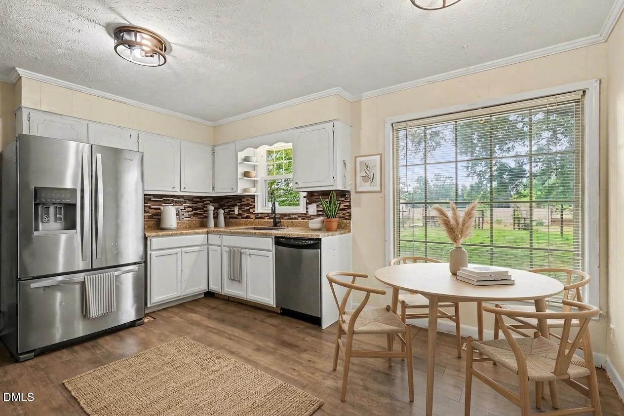 875 Wynn Road Clinton, NC 28328 - Photo 11 of 35 collov-ai_20260430121802_k8vtn1