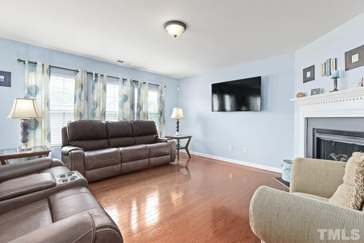 6016 Namozine Court Raleigh, NC 27610 - Photo 3 of 20