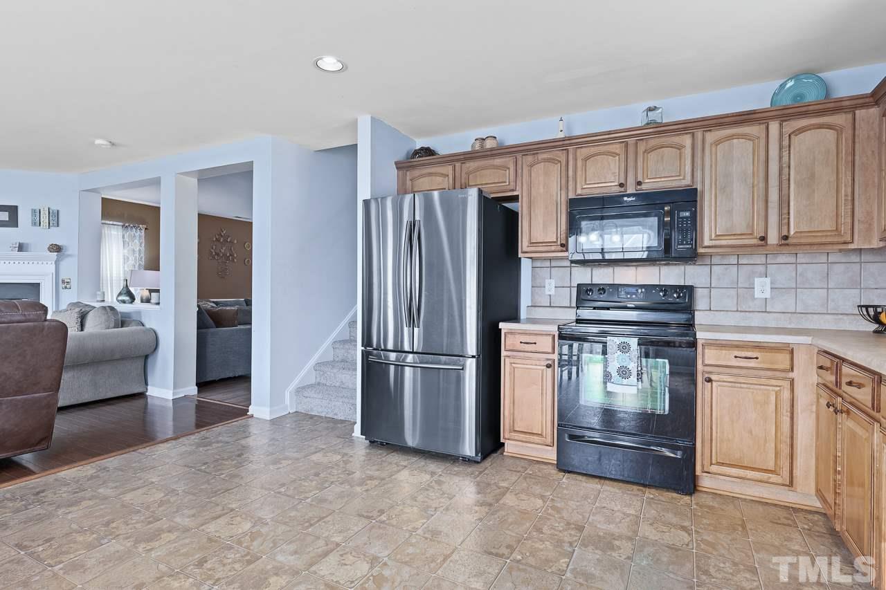 6016 Namozine Court Raleigh, NC 27610 - Photo 5 of 20