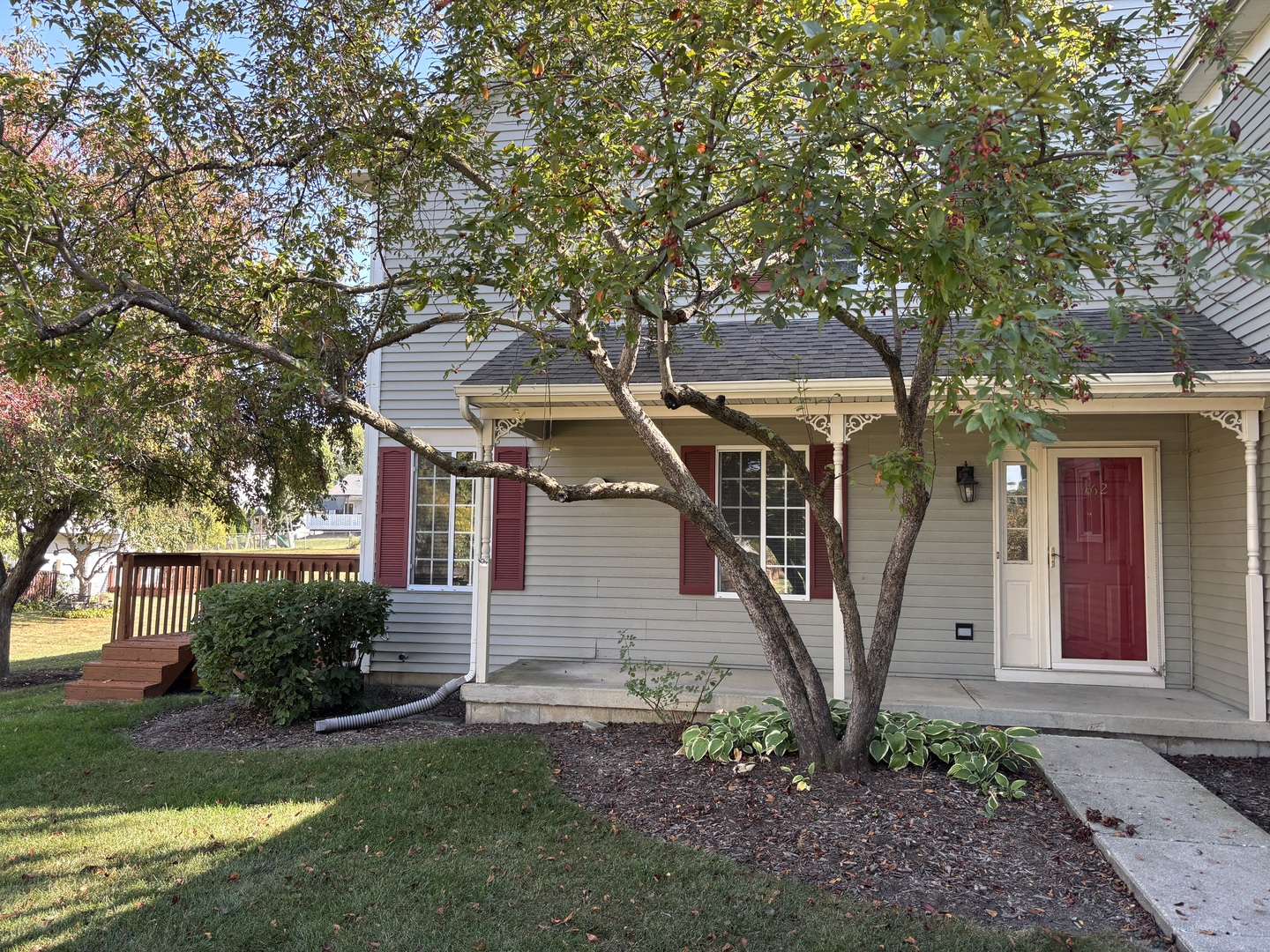 162 Village Creek Drive, Unit 162 Lake In The Hills, IL 60156 - Photo 3 of 19