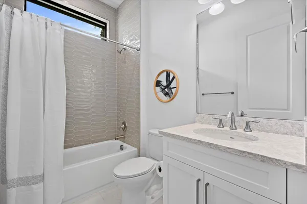 $1,939,990 | 13621 Le Christine Drive, Palm Beach Gardens, FL 33412