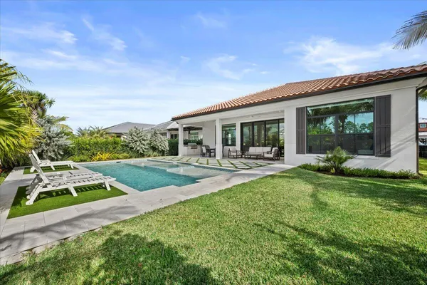 $1,939,990 | 13621 Le Christine Drive, Palm Beach Gardens, FL 33412