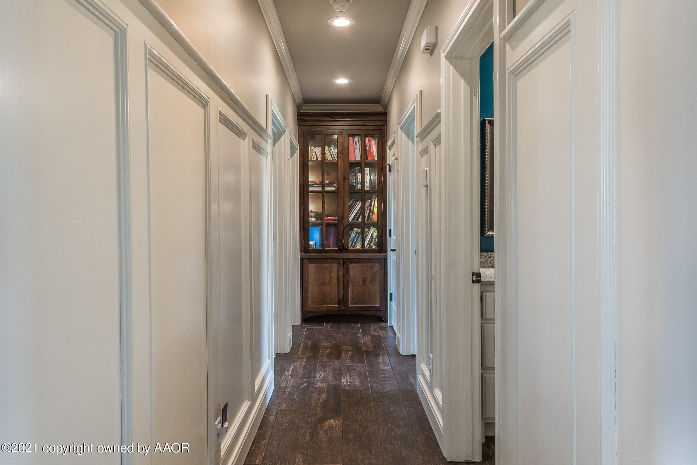 14251 Canyon Pass Road Amarillo, TX 79118 - Photo 31 of 43 031_Hallway