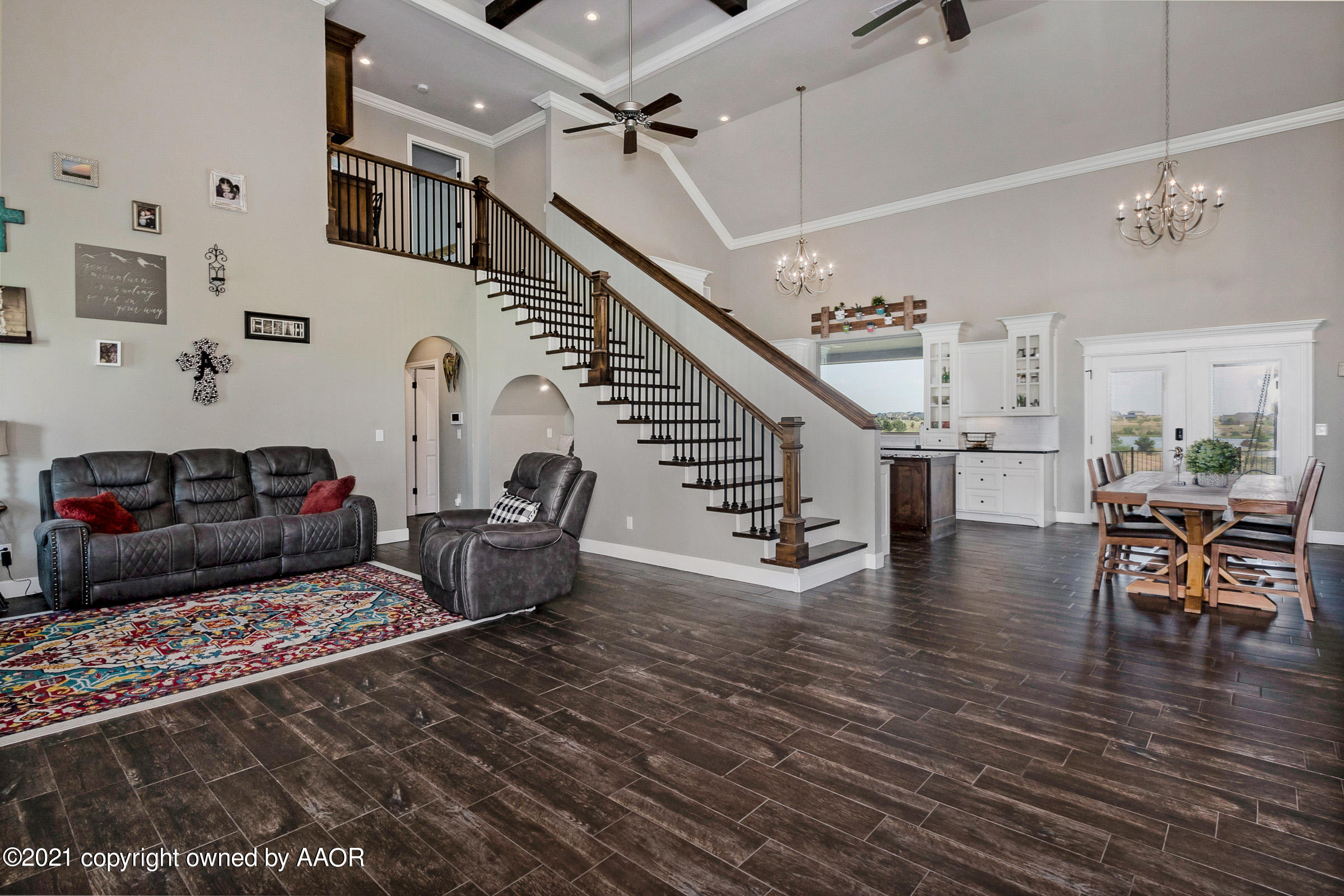 14251 Canyon Pass Road Amarillo, TX 79118 - Photo 9 of 43 009_Living Area