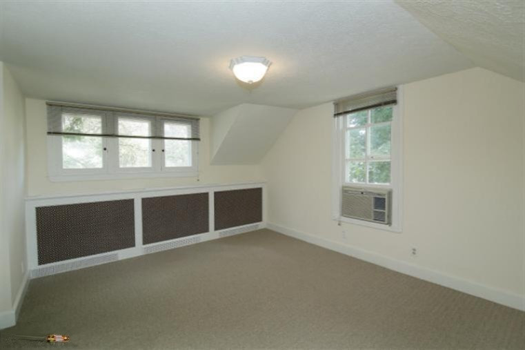 1245 Whites Road Kalamazoo, MI 49008 - Photo 17 of 24 Additional Photo
