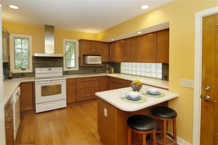1245 Whites Road Kalamazoo, MI 49008 - Photo 9 of 24 Additional Photo