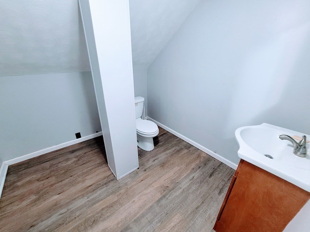 33-35 Algonquin Place Springfield, MA 01104 - Photo 12 of 15