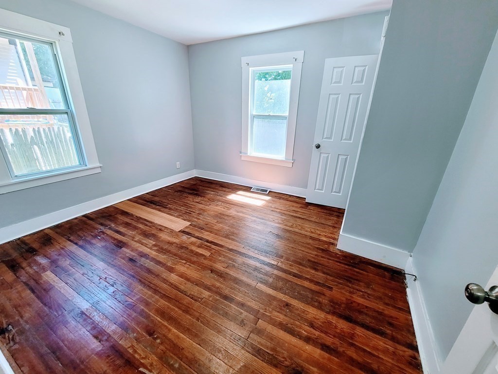 33-35 Algonquin Place Springfield, MA 01104 - Photo 14 of 15