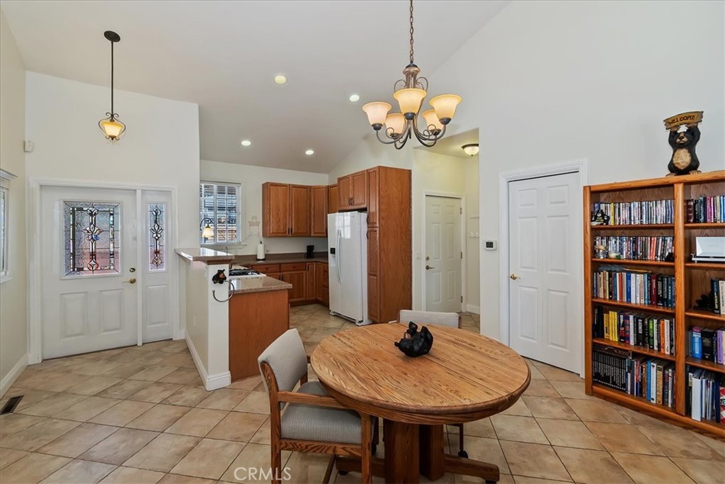 534 Highland Road Big Bear Lake, CA 92315 - Photo 12 of 52