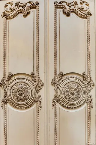 a view of a door lock