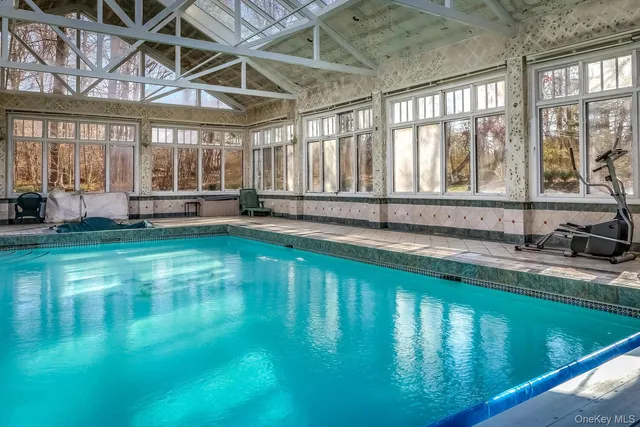 $2,770,000 | 11 Jay Court, Monsey, NY 10952