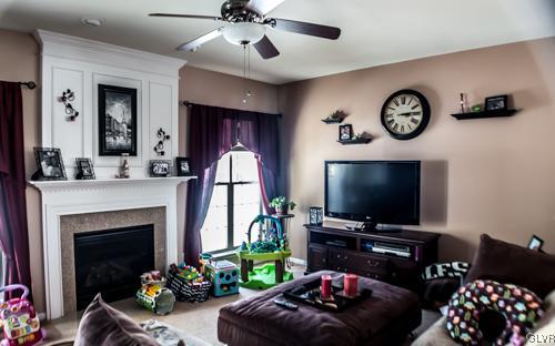 8622 Cascade Road Breinigsville, PA 18031 - Photo 8 of 27 Gallery Image 8