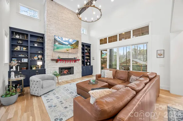 $1,290,000 | 8026 Silver Jade Drive, Denver, NC 28037