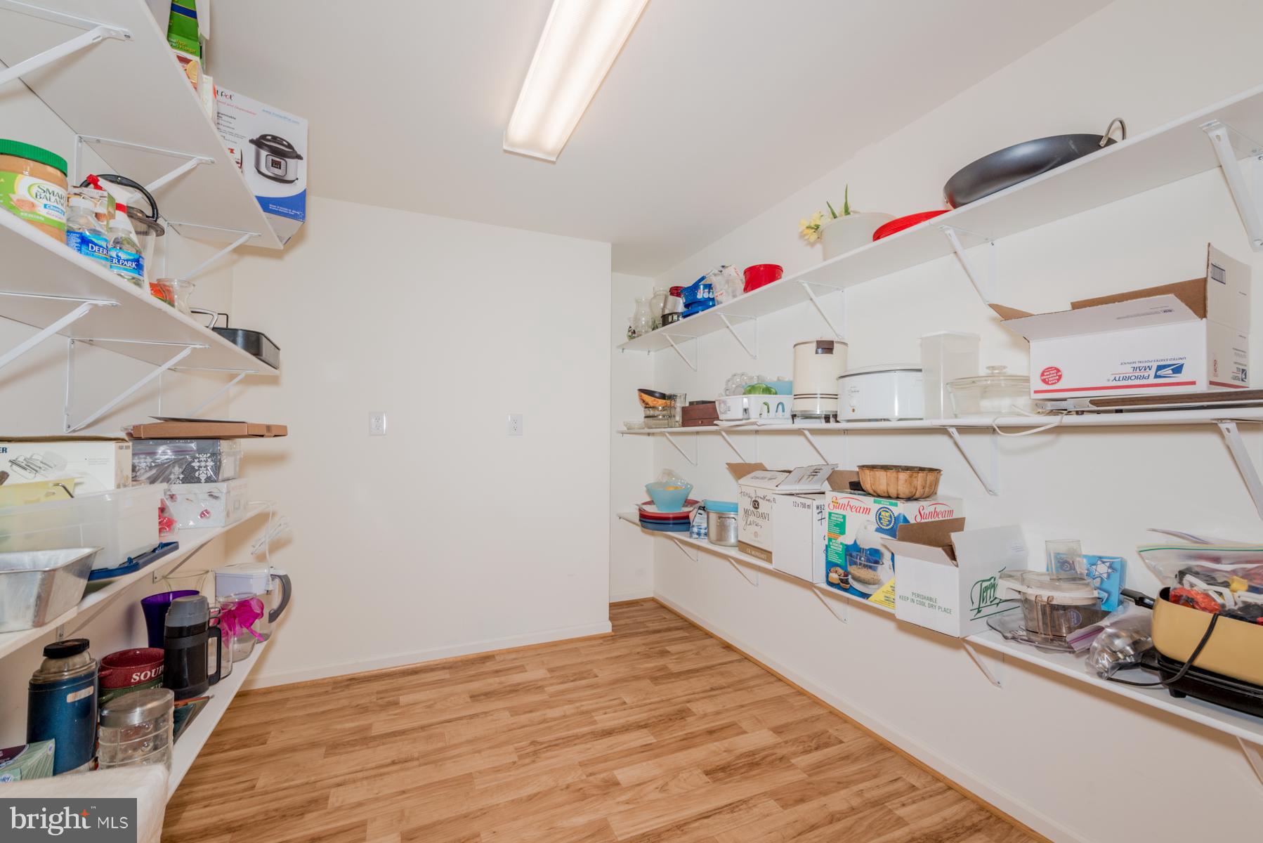421 High Earls Road Westminster, MD 21158 - Photo 15 of 30 Pantry