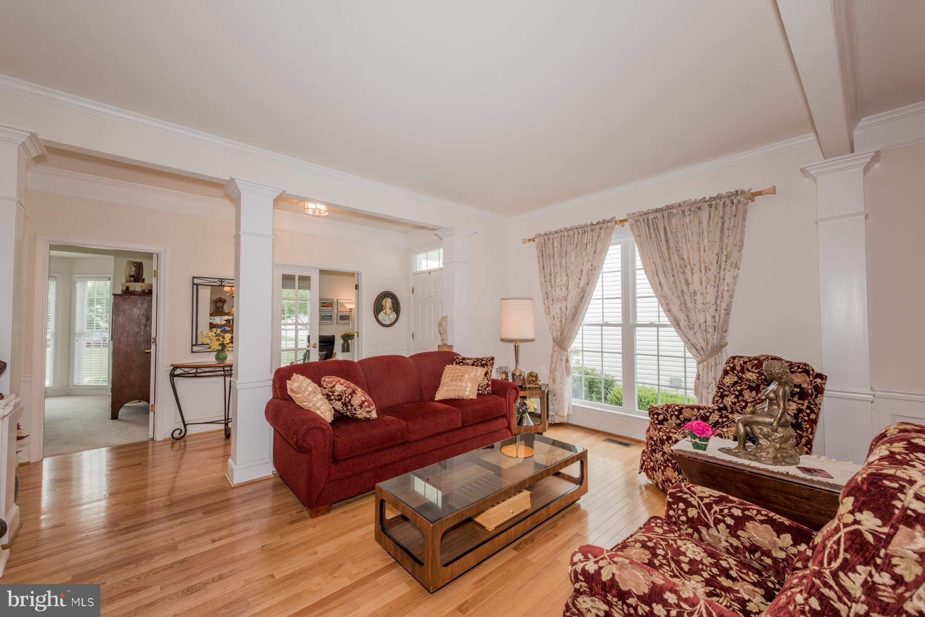 421 High Earls Road Westminster, MD 21158 - Photo 5 of 30 Living Room