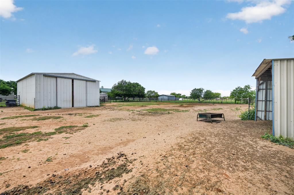 1102 Old Base Road Aurora, TX 76078 - Photo 34 of 37