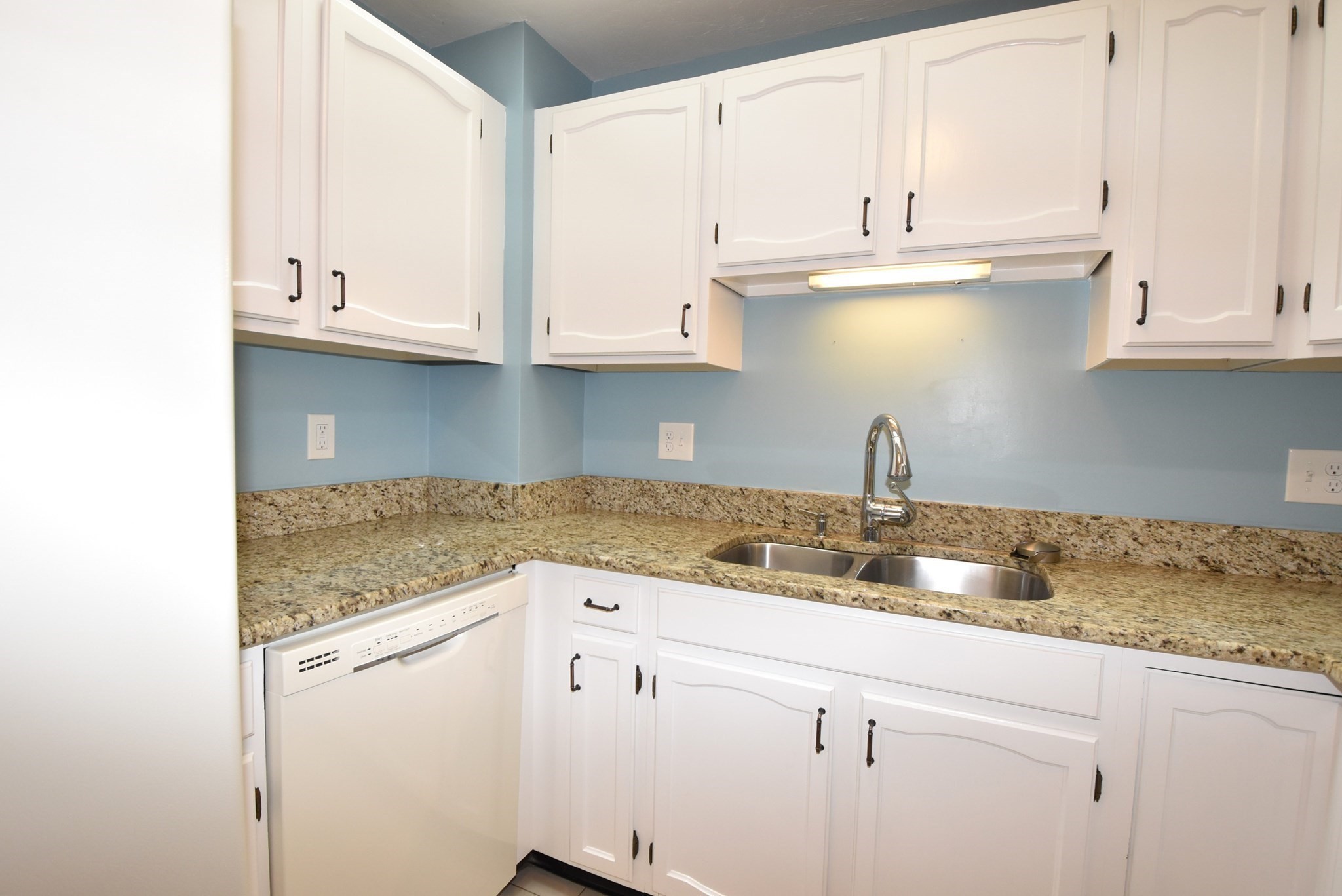 59 Nottingham Road, Unit 59 Grafton, MA 01519 - Photo 10 of 24 Gallery Image 10