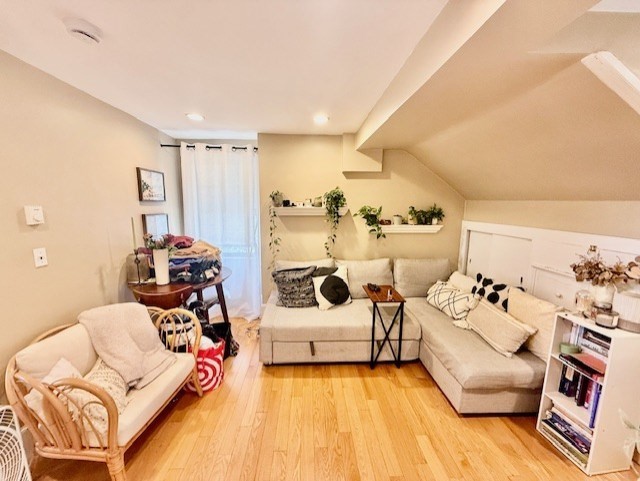 2 Derne Street, Unit 5 Boston, MA 02114 - Photo 5 of 14