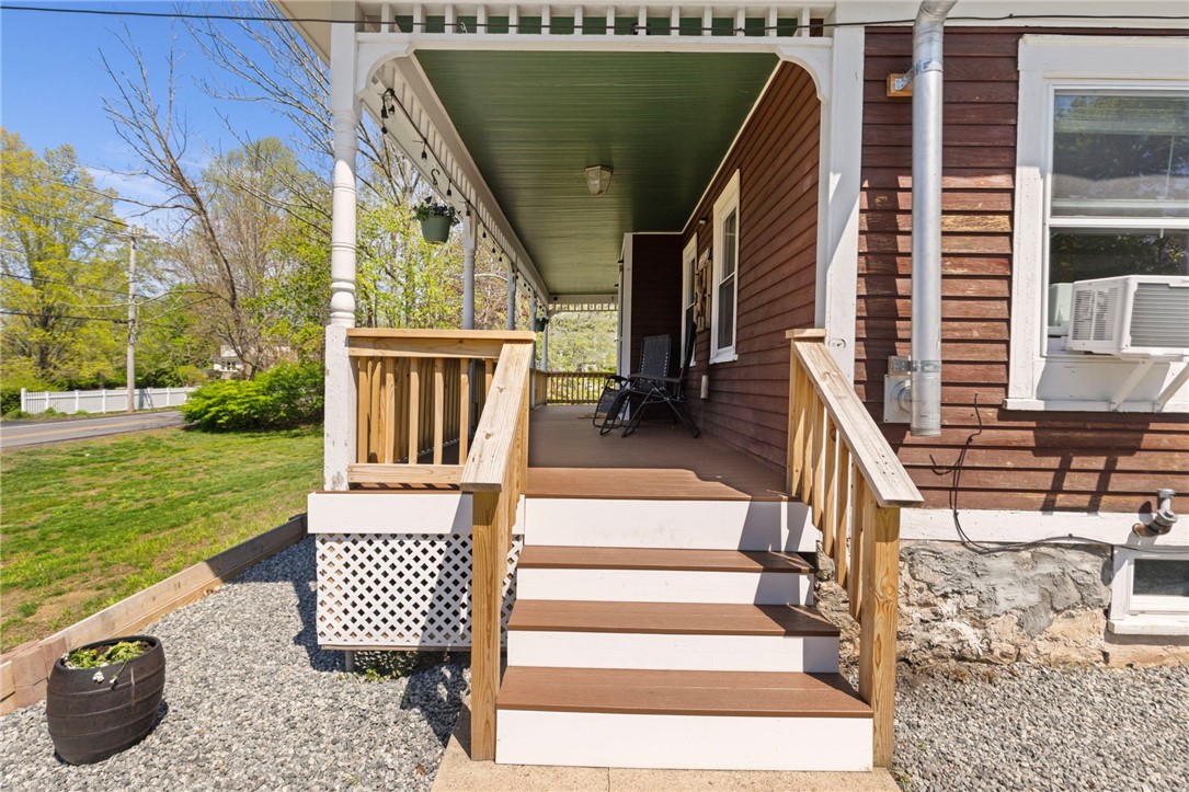 117 Station Street Coventry, RI 02816 - Photo 6 of 39