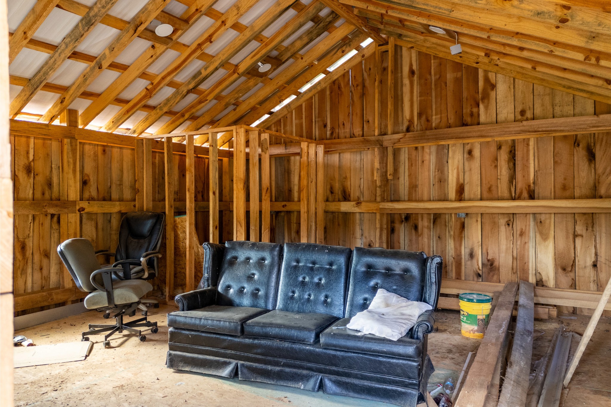 0 Old Stage Coach Road Quebeck, TN 38579 - Photo 9 of 18 a living room with furniture