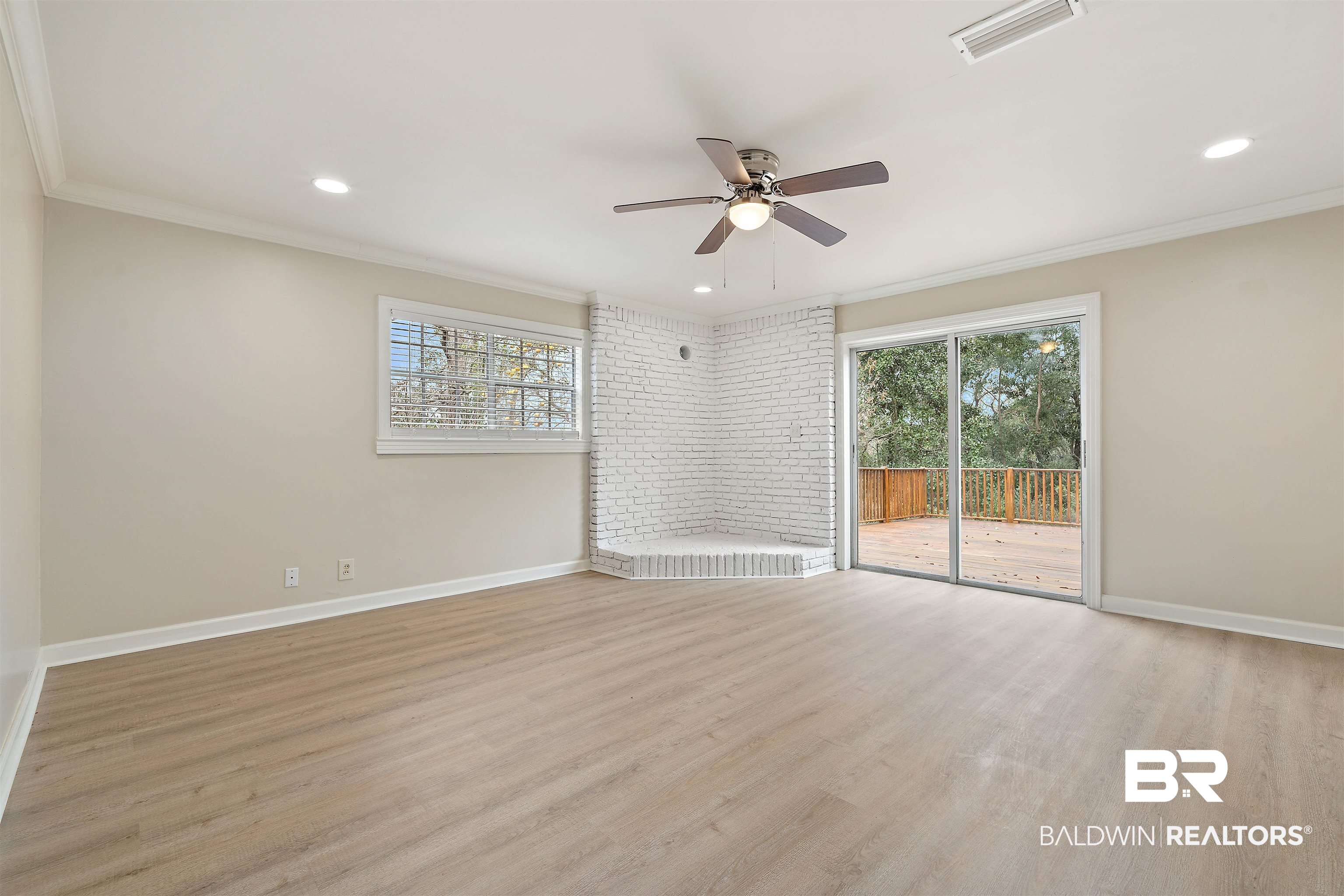 17 Lee Circle Spanish Fort, AL 36527 - Photo 4 of 28