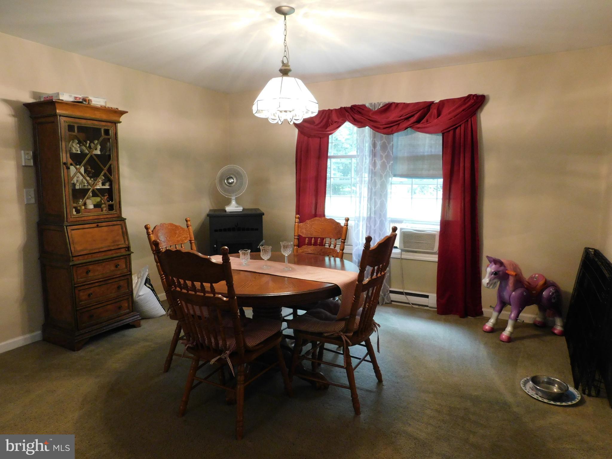 4012 Old Rocks Road Street, MD 21154 - Photo 8 of 19 Dining Area