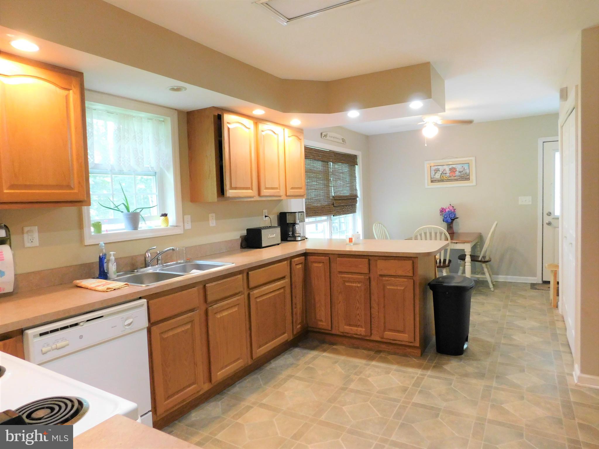 4012 Old Rocks Road Street, MD 21154 - Photo 9 of 19 Kitchen - view to Breakfast Nook
