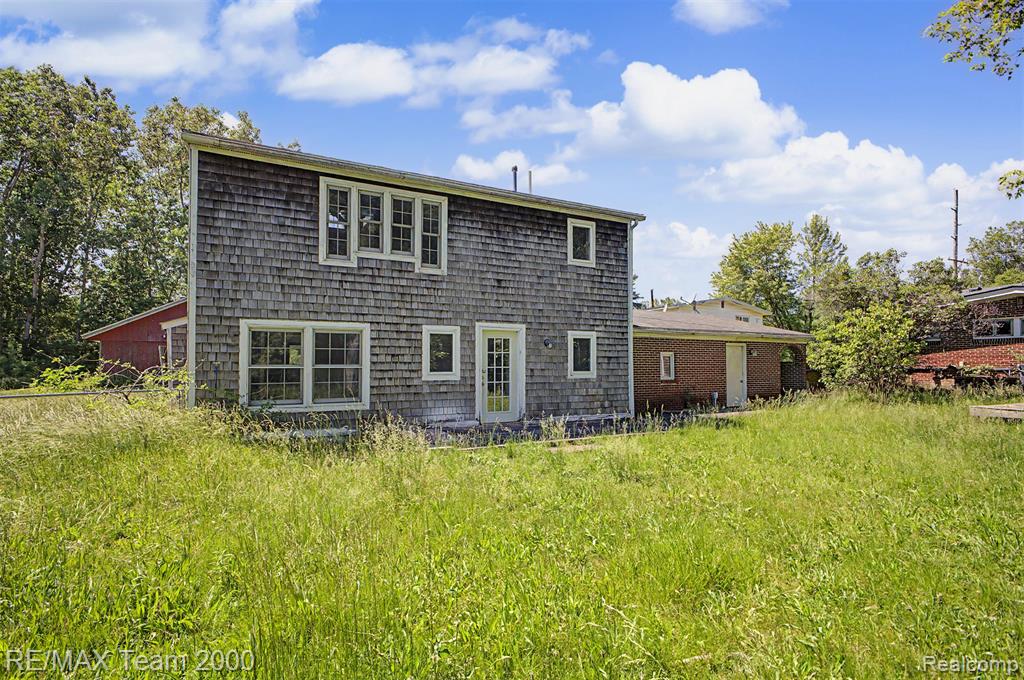 2145 Oakville Waltz Road New Boston, MI 48164 - Photo 53 of 56