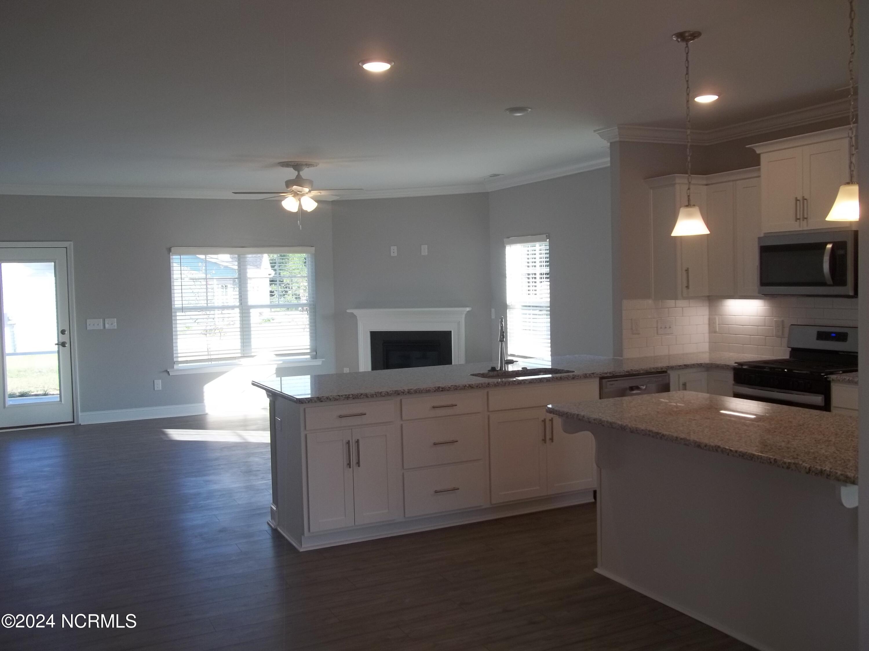 115 Paver Lane Hampstead, NC 28443 - Photo 10 of 55 100_5652