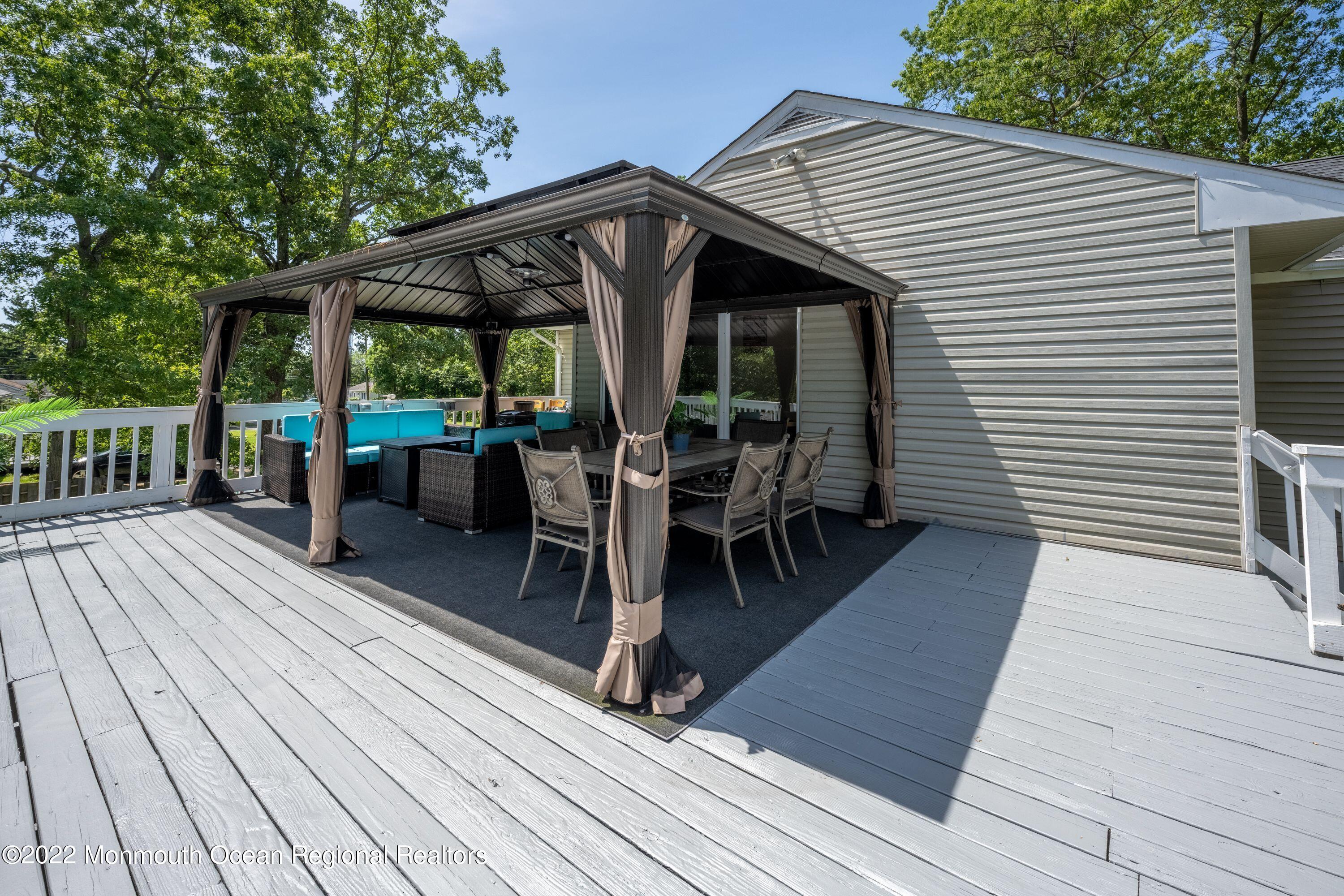 28 Hemlock Road Howell, NJ 07731 - Photo 32 of 37 tJ293Gqc