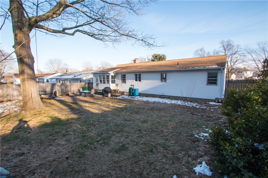 49 Bentley Road Warwick, RI 02888 - Photo 28 of 29 Gallery Image 28