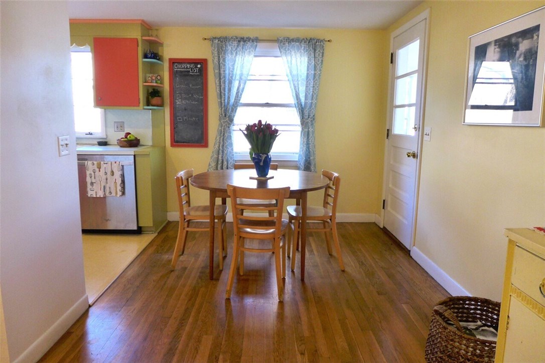 49 Bentley Road Warwick, RI 02888 - Photo 8 of 29 Gallery Image 8