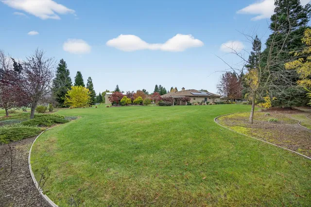 $1,225,000 | 9340 Cross Rail Drive, Wilton, CA 95693
