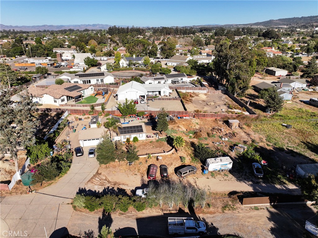 1418 Solomon Road Santa Maria, CA 93455 - Photo 16 of 27 an aerial view of multiple house