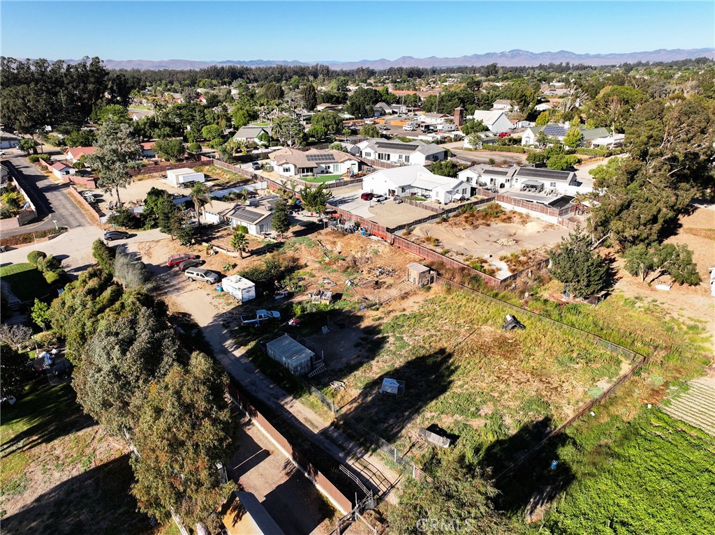 1418 Solomon Road Santa Maria, CA 93455 - Photo 17 of 27 an aerial view of multiple house