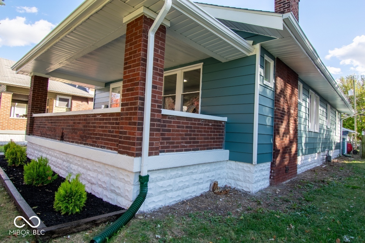 3949 English Avenue Indianapolis, IN 46201 - Photo 2 of 25