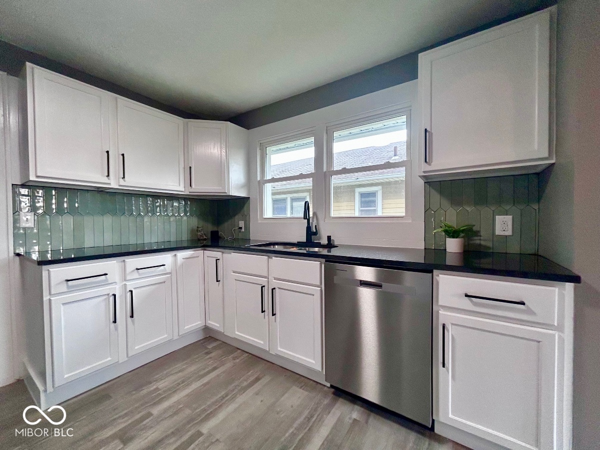 3949 English Avenue Indianapolis, IN 46201 - Photo 9 of 25
