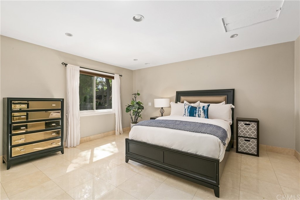 10282 Ambervale Lane North Tustin, CA 92705 - Photo 35 of 50