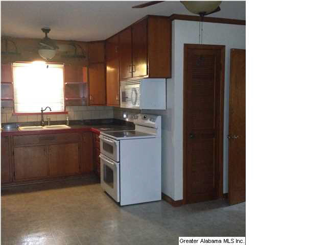 932 Barnisdale Road Birmingham, AL 35235 - Photo 18 of 31