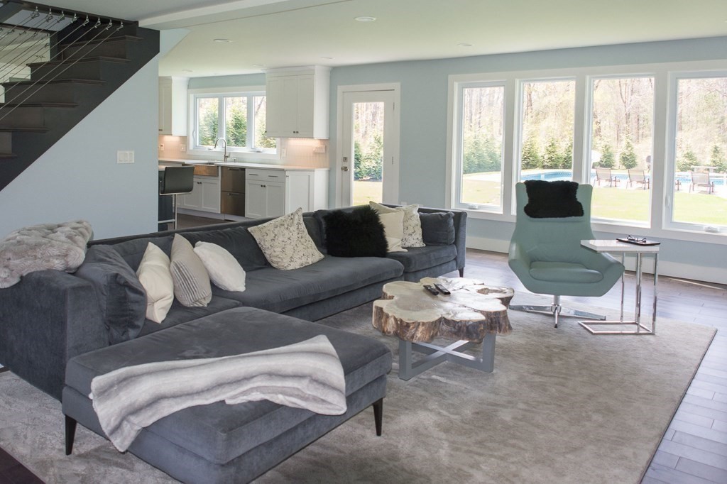 11 Beach Road Sharon, MA 02067 - Photo 8 of 40 Gallery Image 8