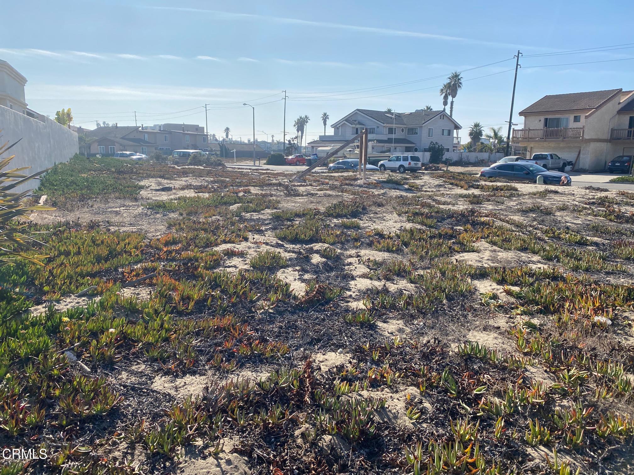 940 Dunes Street Oxnard, CA 93035 - Photo 2 of 6 a view of a dry yard