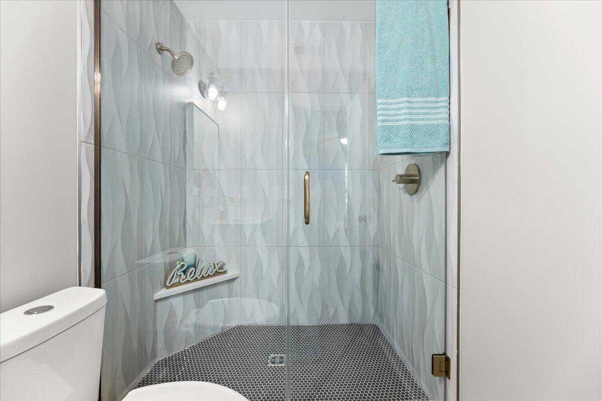 1157 Bellwood Road Charleston, SC 29412 - Photo 21 of 34 34-Primary Bathroom 2
