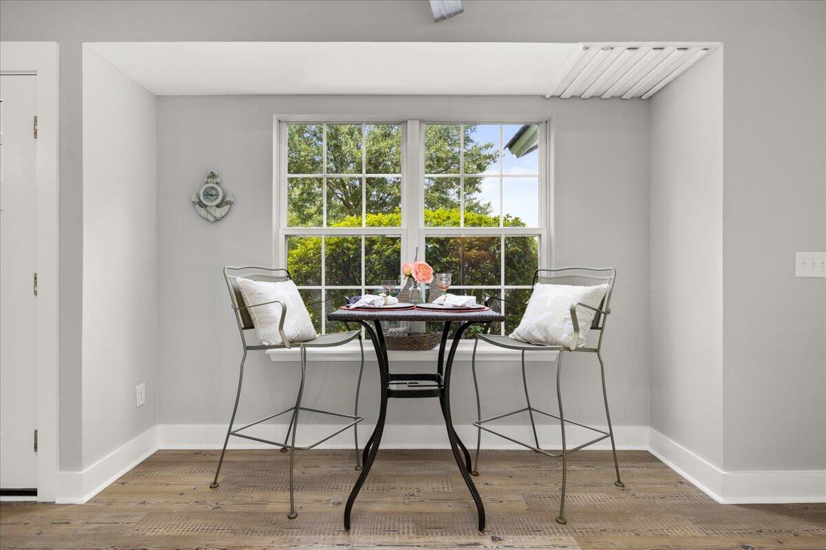 1157 Bellwood Road Charleston, SC 29412 - Photo 9 of 34 22-Dining Area