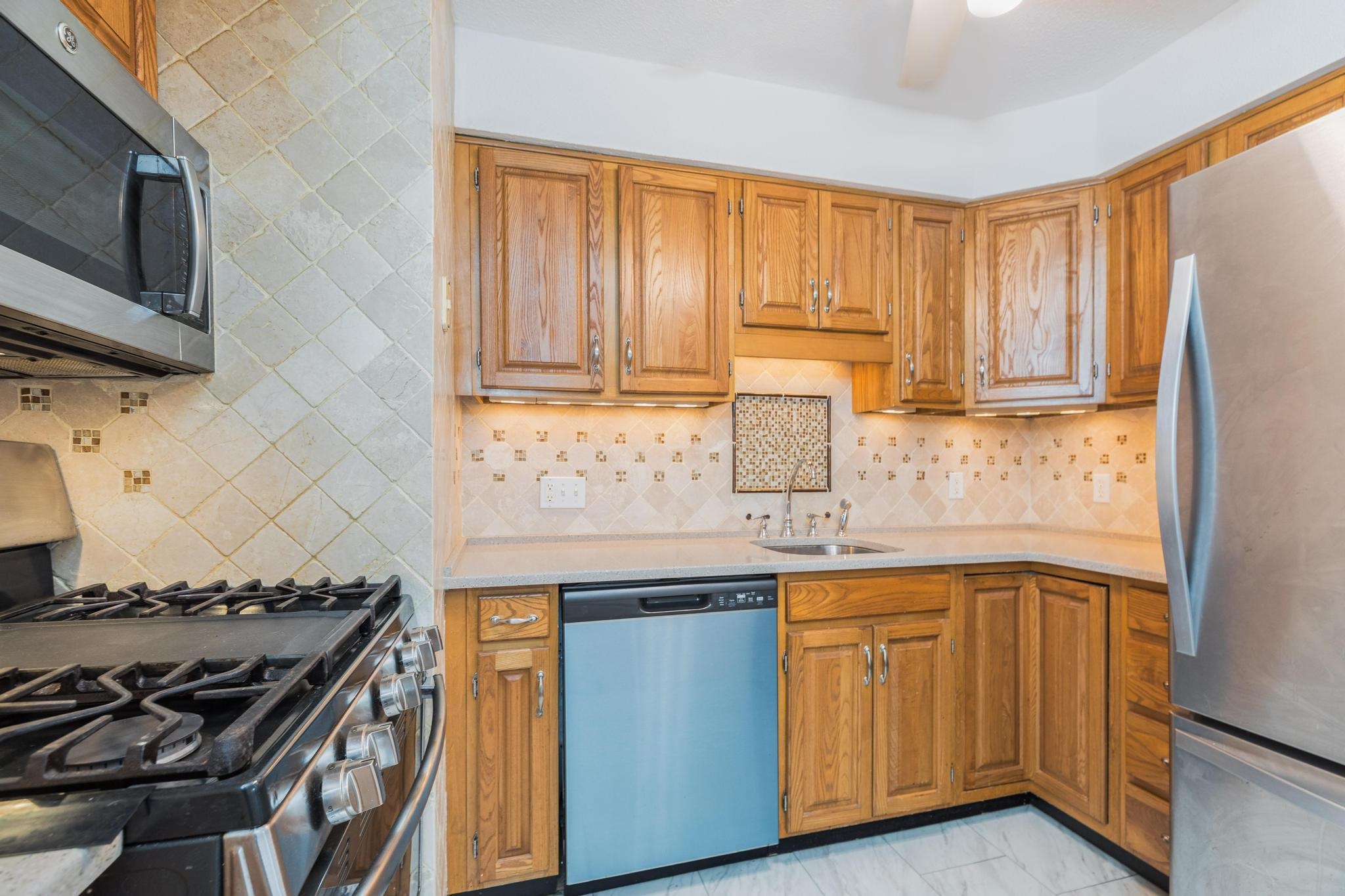703 Spring Brook Circle Portsmouth, NH 03801 - Photo 8 of 31
