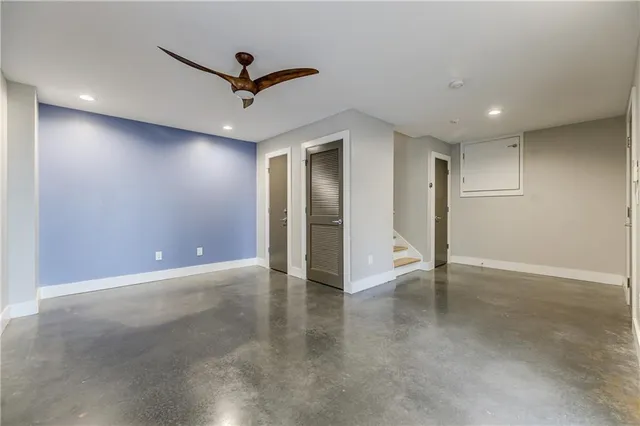 a view of empty room