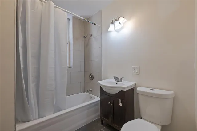 $499,000 | 4211 West Gladys Avenue, Chicago, IL 60624