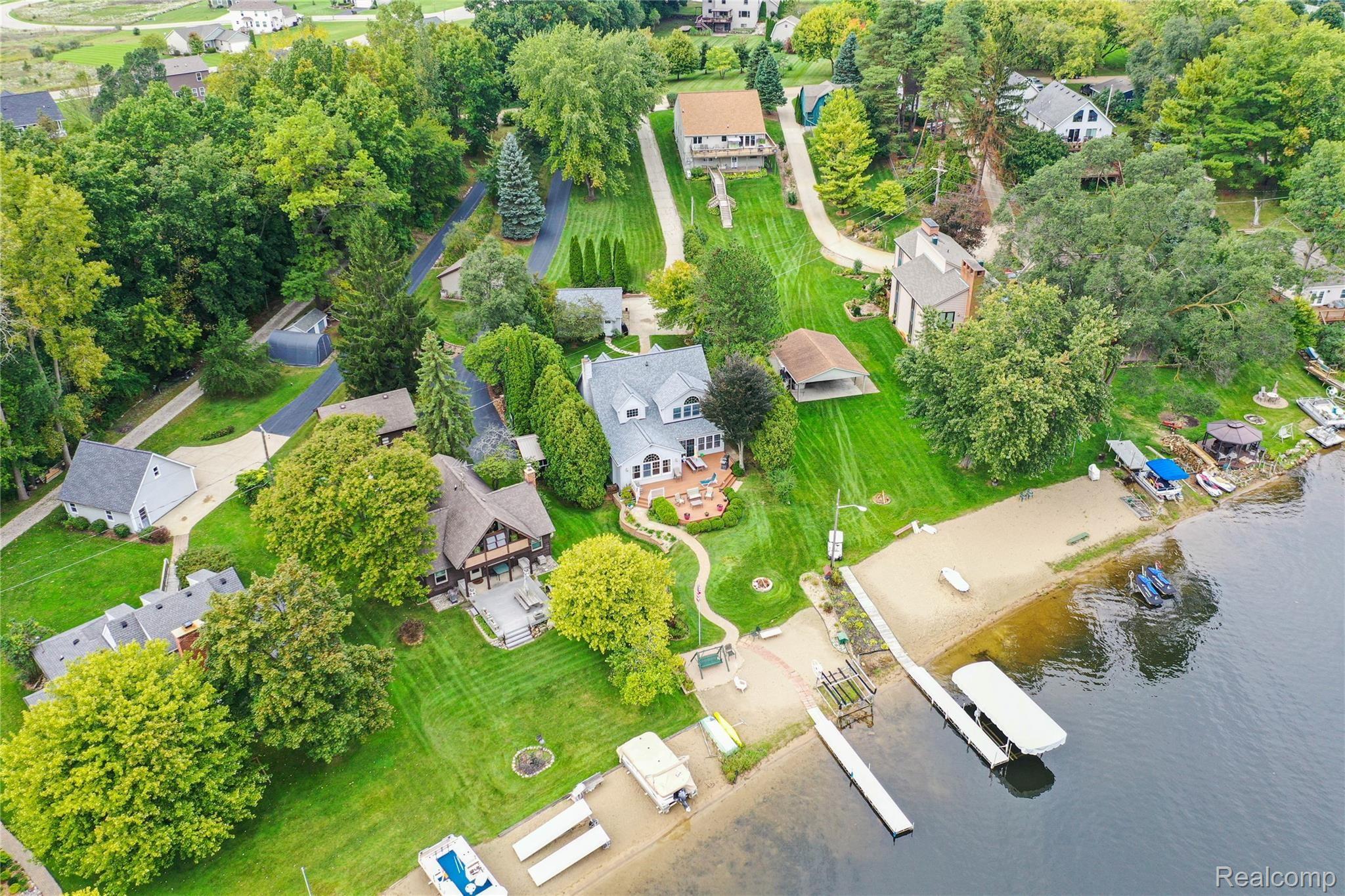 2653 Rubbins Road Howell, MI 48843 - Photo 55 of 59 Drone18.jpg